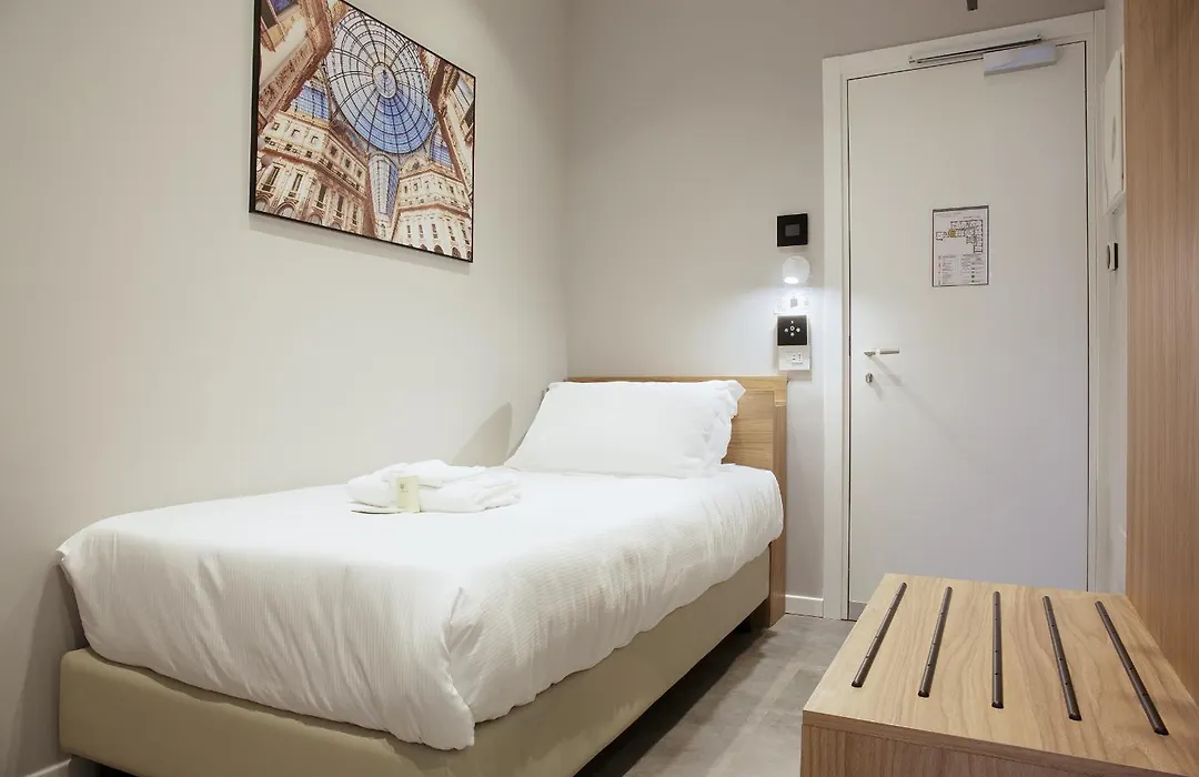 Hotel 22 Marzo-1